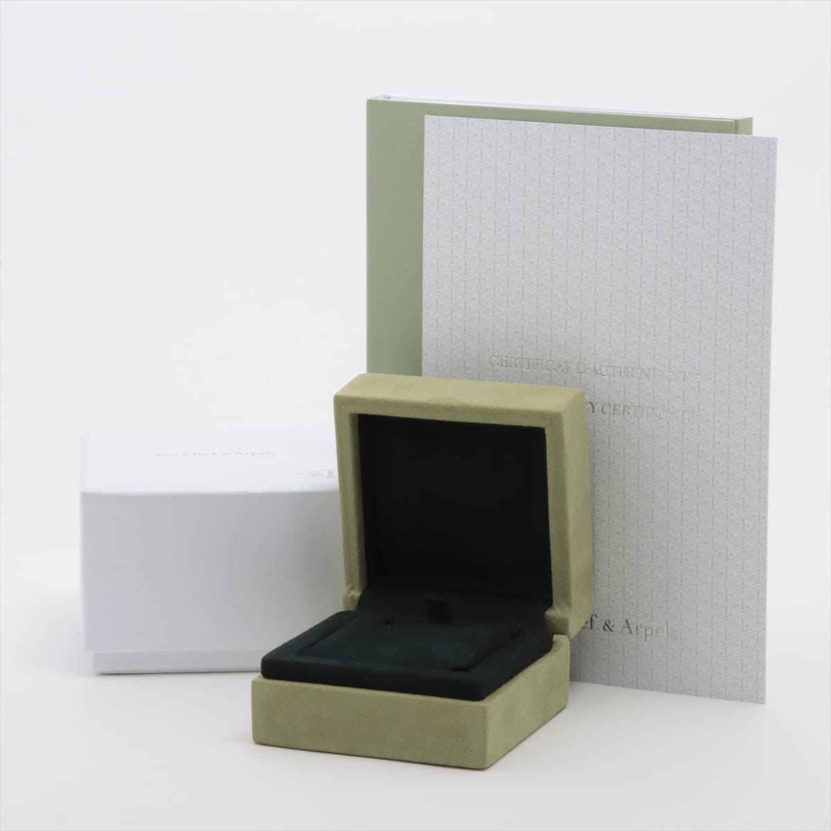 Van Cleef &amp; Arpels Vintage Alhambra  Diamond Necklace 750 (WG) 7.2g Seladongreen 2022 Holid  Limited