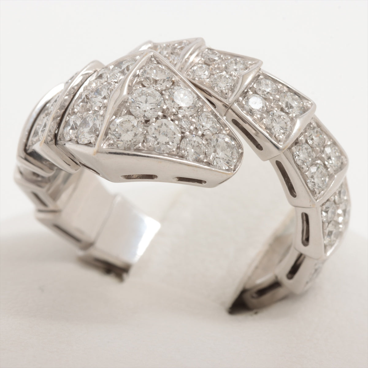 Bulgari Selpenti Viper Diamond Ring 750 (WG) 8.6g