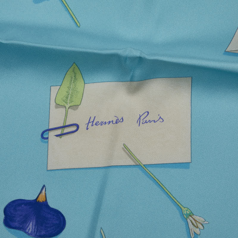 Hermes Carré 90 Des fleurs pour le dire Flower Letters Scarf Blue