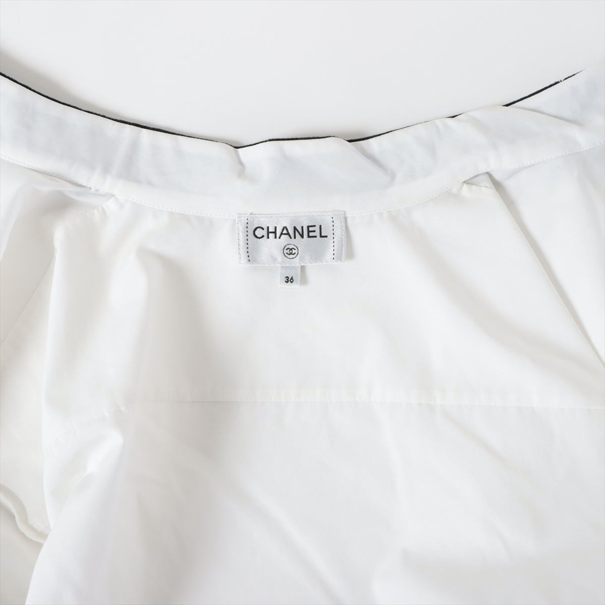Chanel Coconut Button Cotton X Silk  36  Black X White P73408