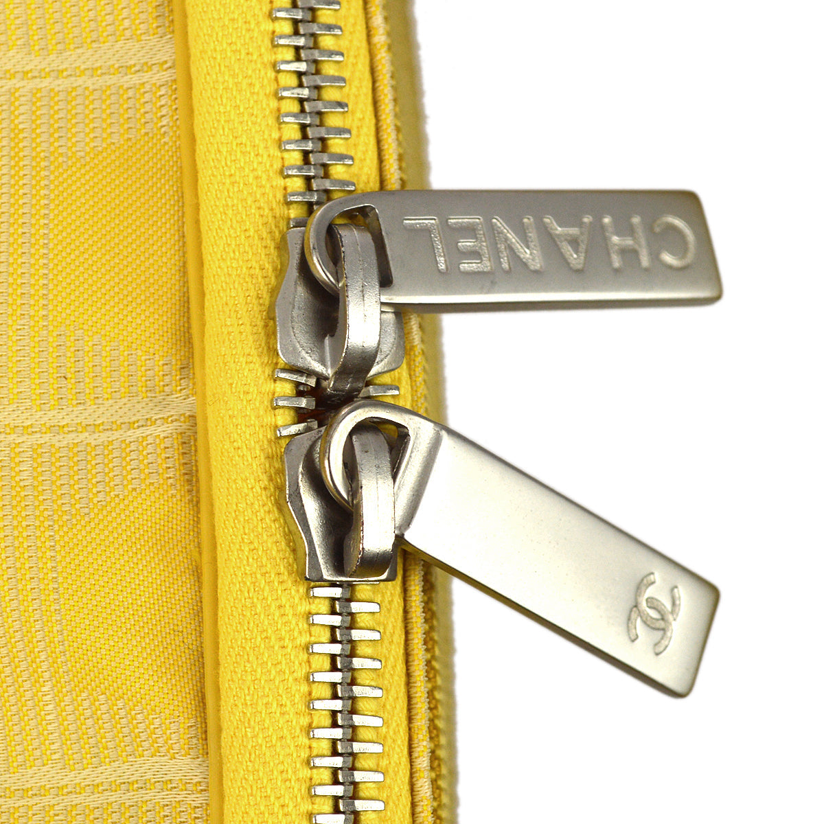 Chanel 2001-2003 黃色提花尼龍新旅行系列手袋