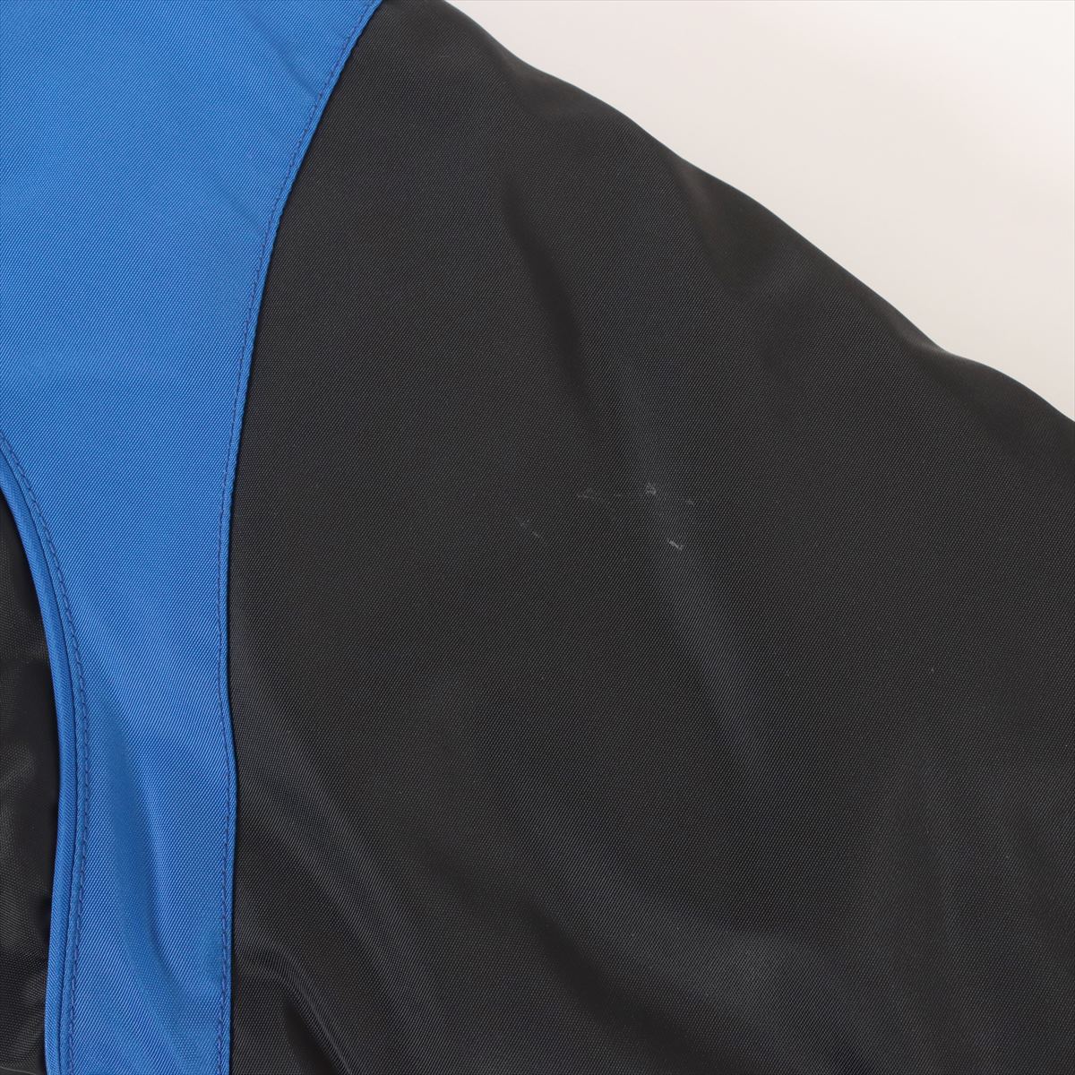 Louis Vuitton 20SS Nylon Jacket 46 Men Blue  Black HIB30WRWK Yogurt on the right shoulder