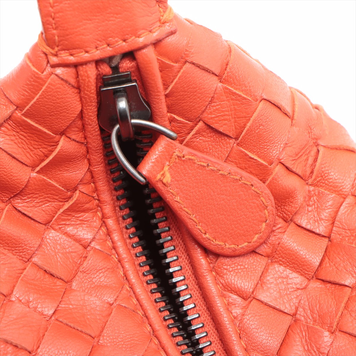 Bottega Veneta Intrecciato Leather Handbag Red 114087