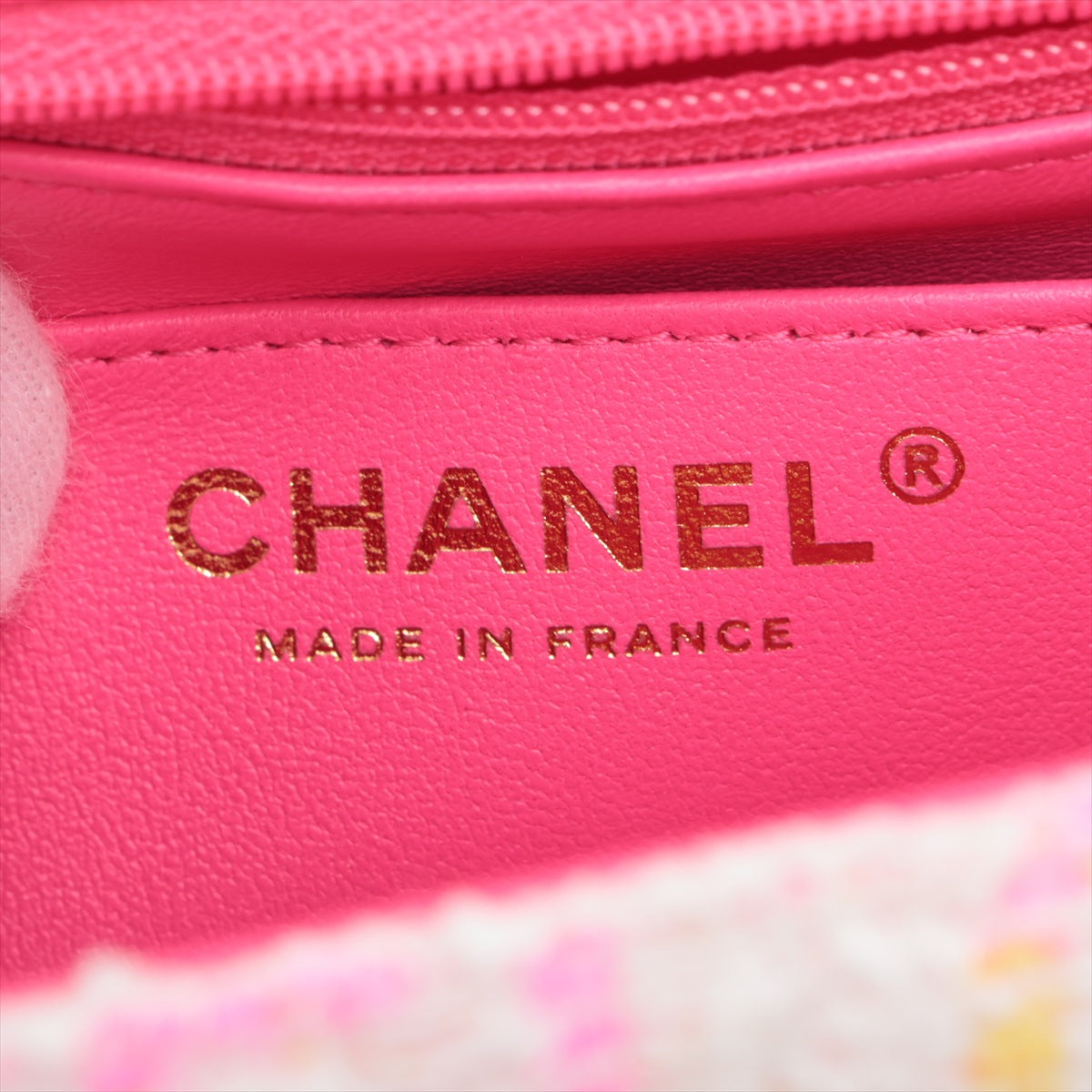 Chanel Mini Mattrasse 20 Pile Single Flap Single Chain Bag White X Pink G  A69900