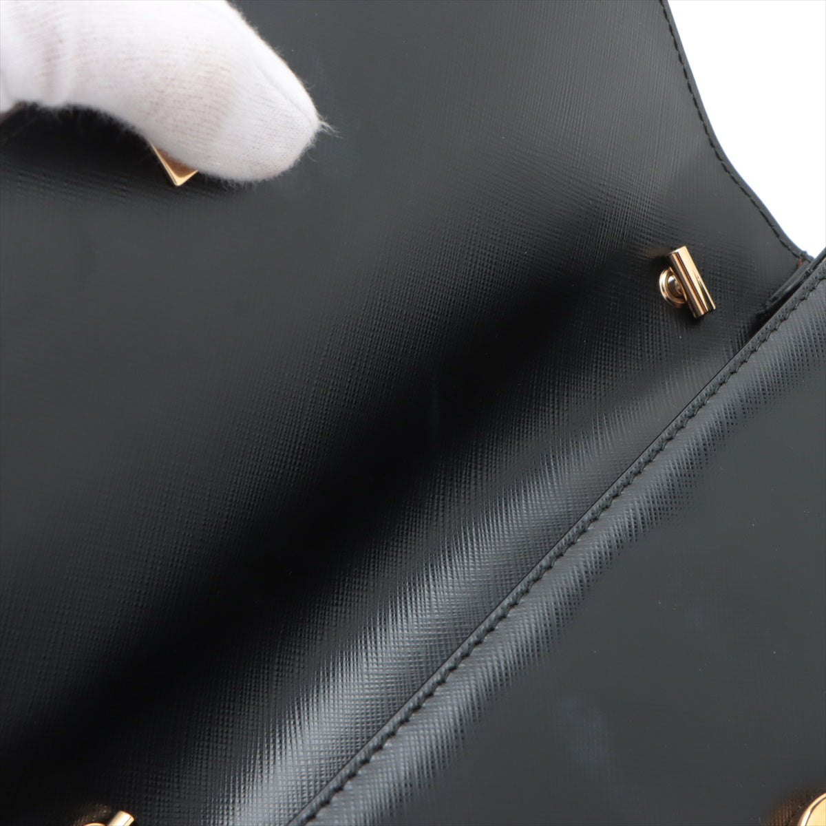 Ferragamo Valaribon Leather Chain Shoulder Bag Black