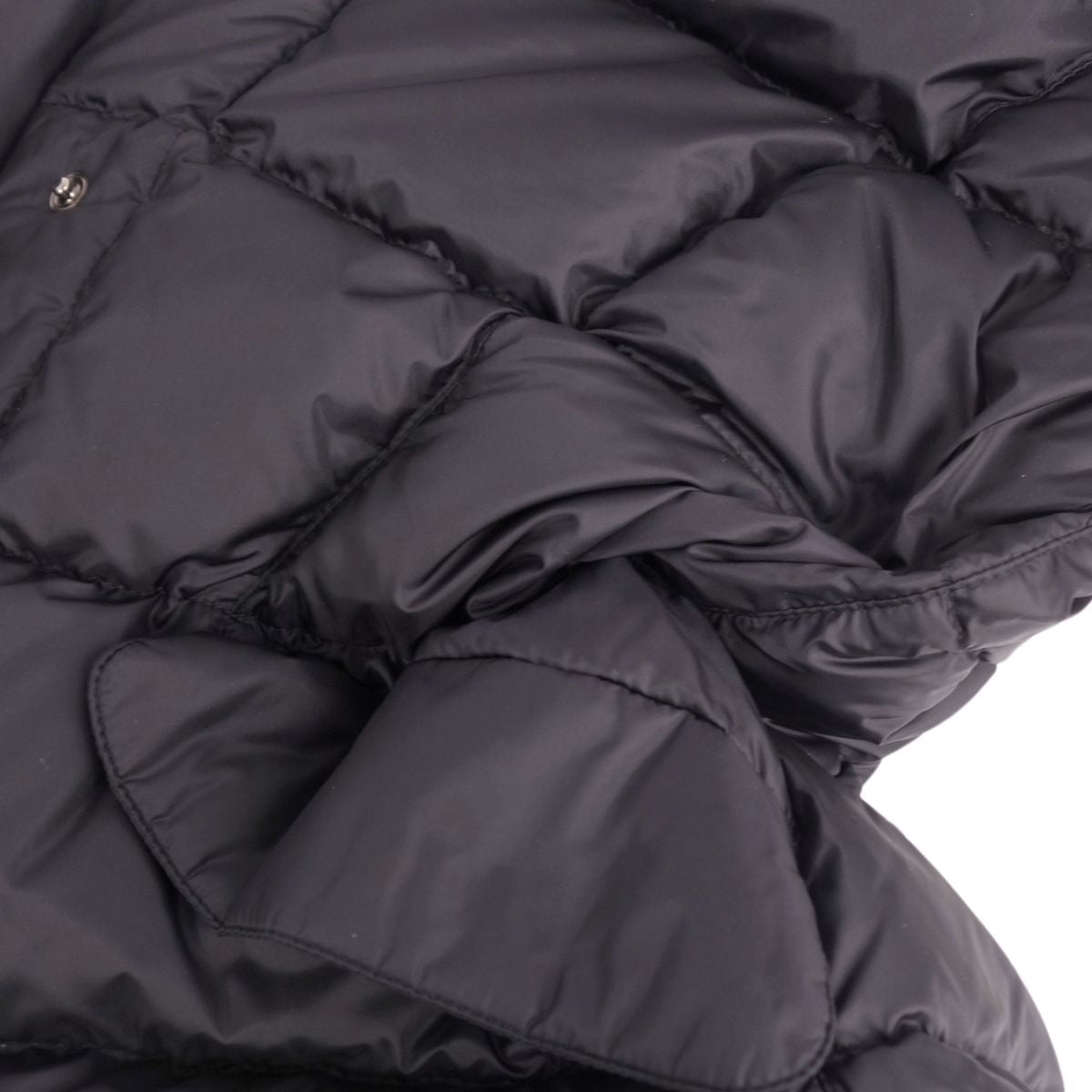 Salvatore Ferragamo Jacket Down Jacket Nylon   42 (M Equivalent) Black  NIV