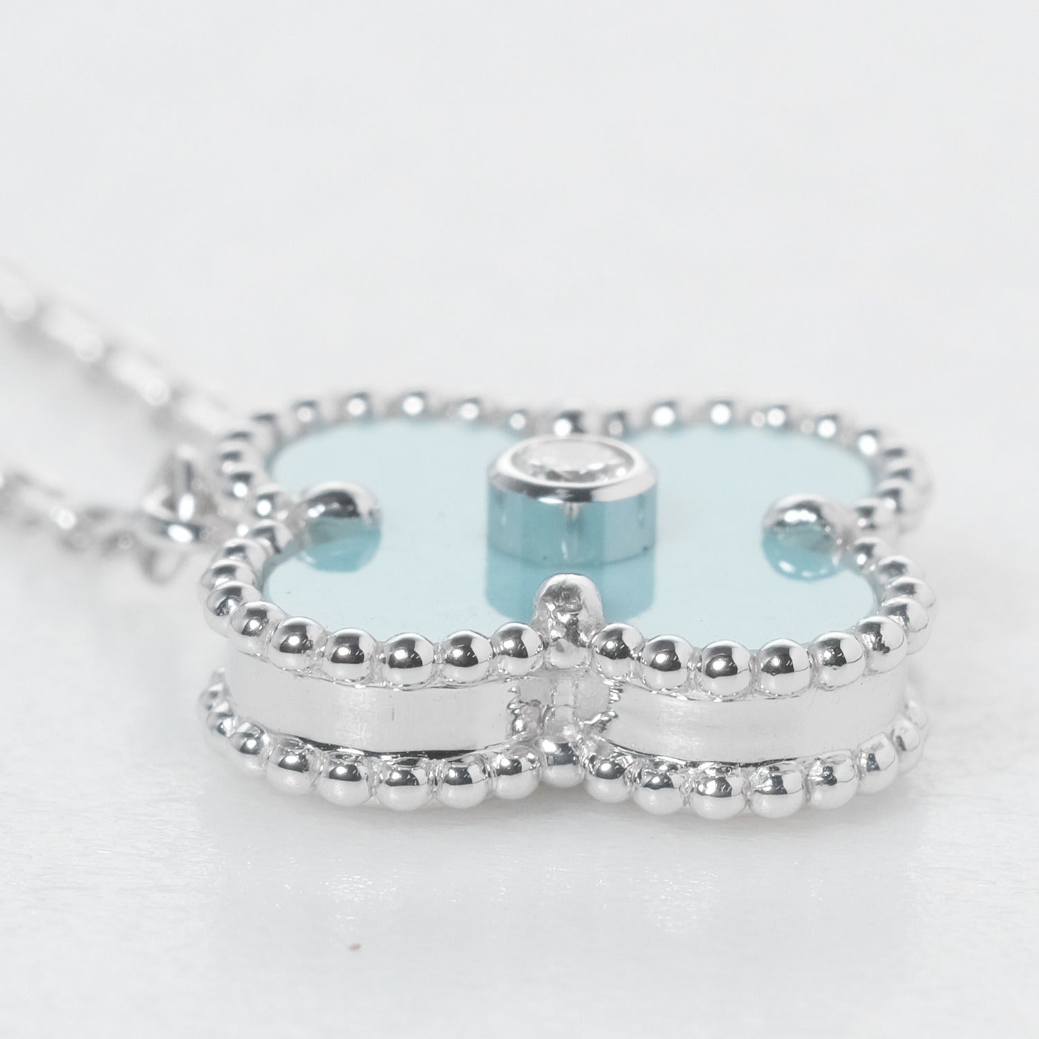 Van Cleef &amp; Arpels vint Alhambra necklace 2022 holid VCARP9RU00 K18 WG white g diamond  7.32g  quality clay