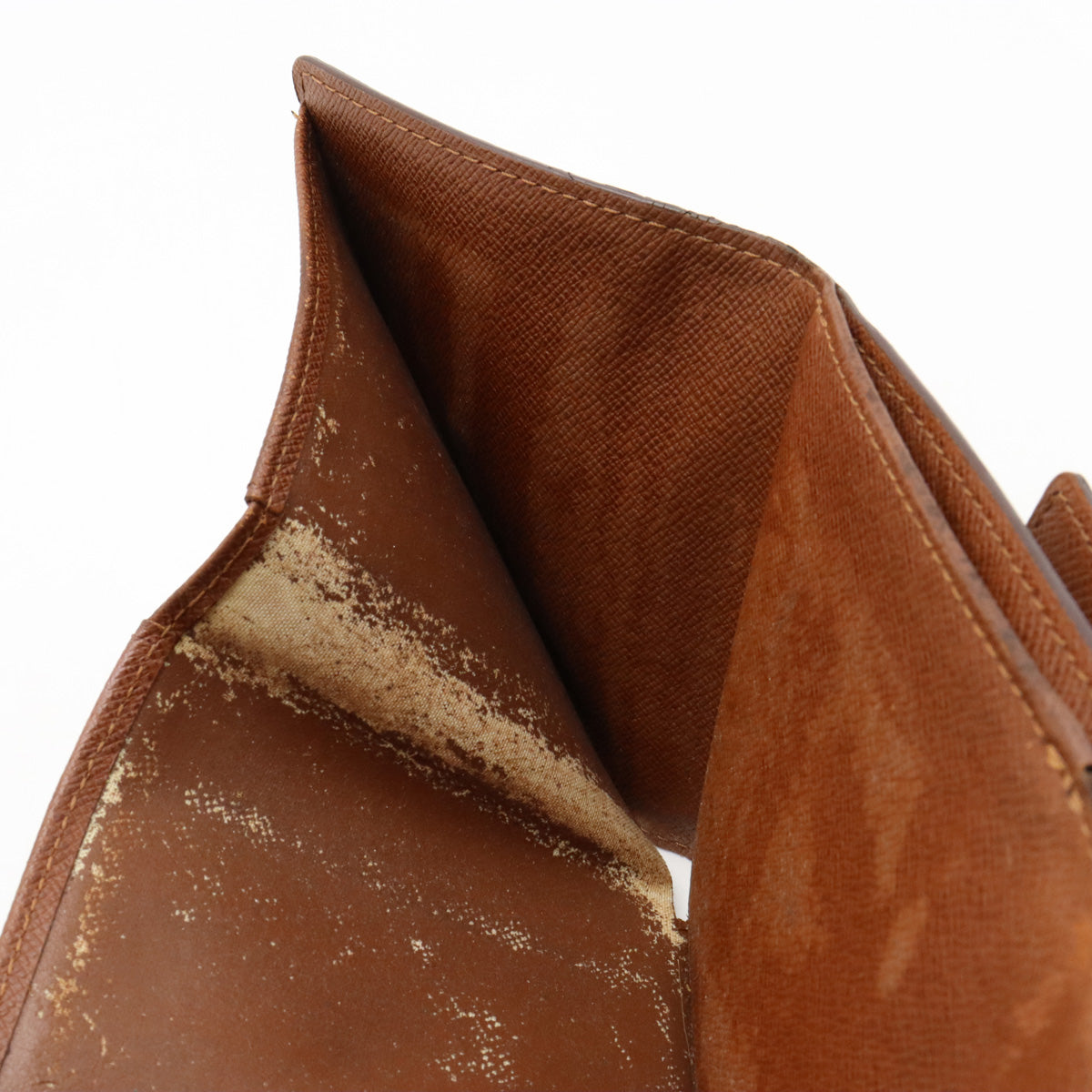 Lot - Louis Vuitton EPI Leather Men Bifold Wallet