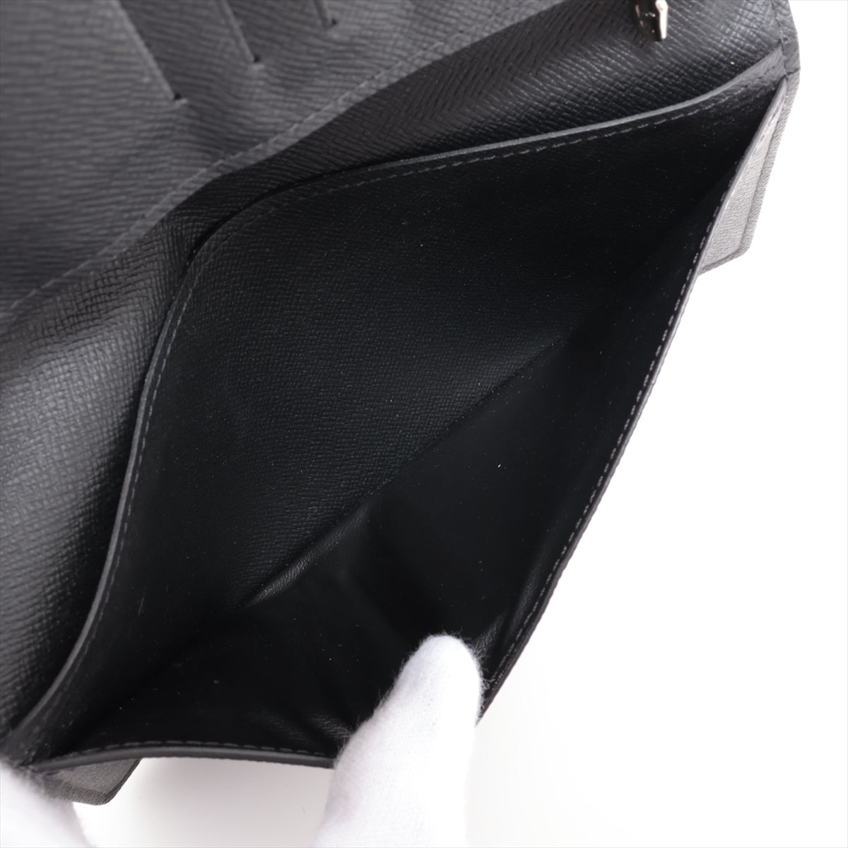 Louis Vuitton Taiga Portefolio Braza M30285 Noir Wallet
