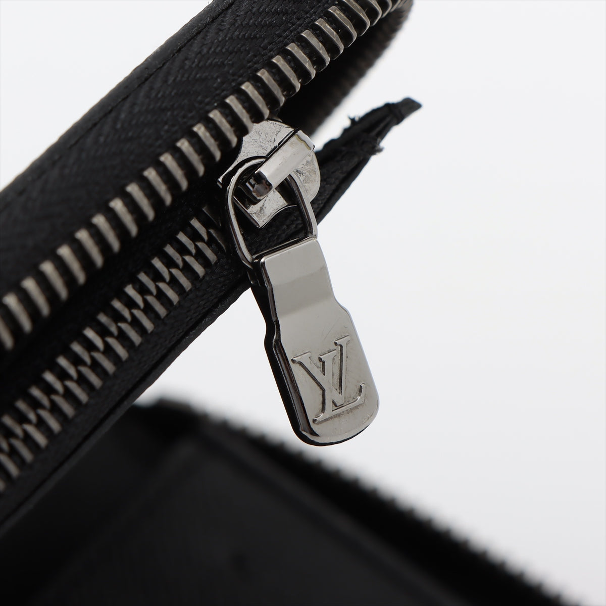Louis Vuitton Monogram Zippie Wallet Vertical M62295 Black Round Zip Wallet