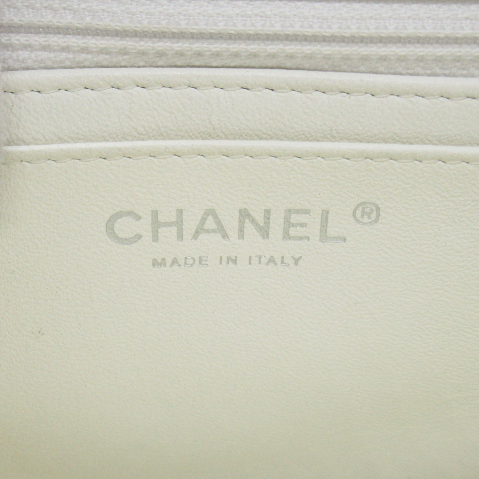 Chanel Mini Chain Shoulder Bag Chain Shoulder Bag Caviar S (Green )  White  (Band)