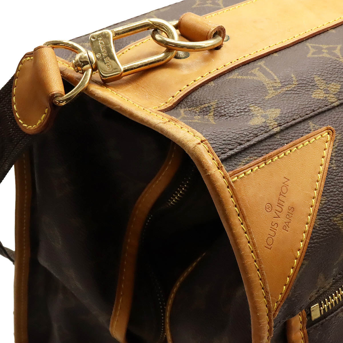 Louis Vuitton Portable Cinq Cintre Garment Case M23412