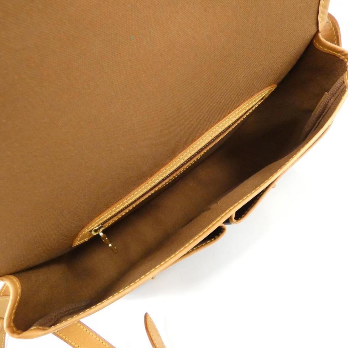 Louis Vuitton Monogram M42247 S Bag