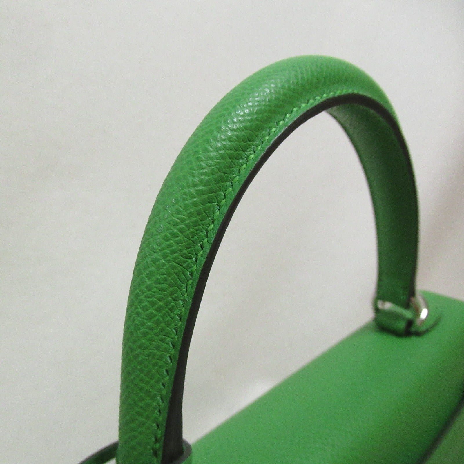 Hermes Kelly 25 Handbag  Sewing Handbag Leather Epsom  Green