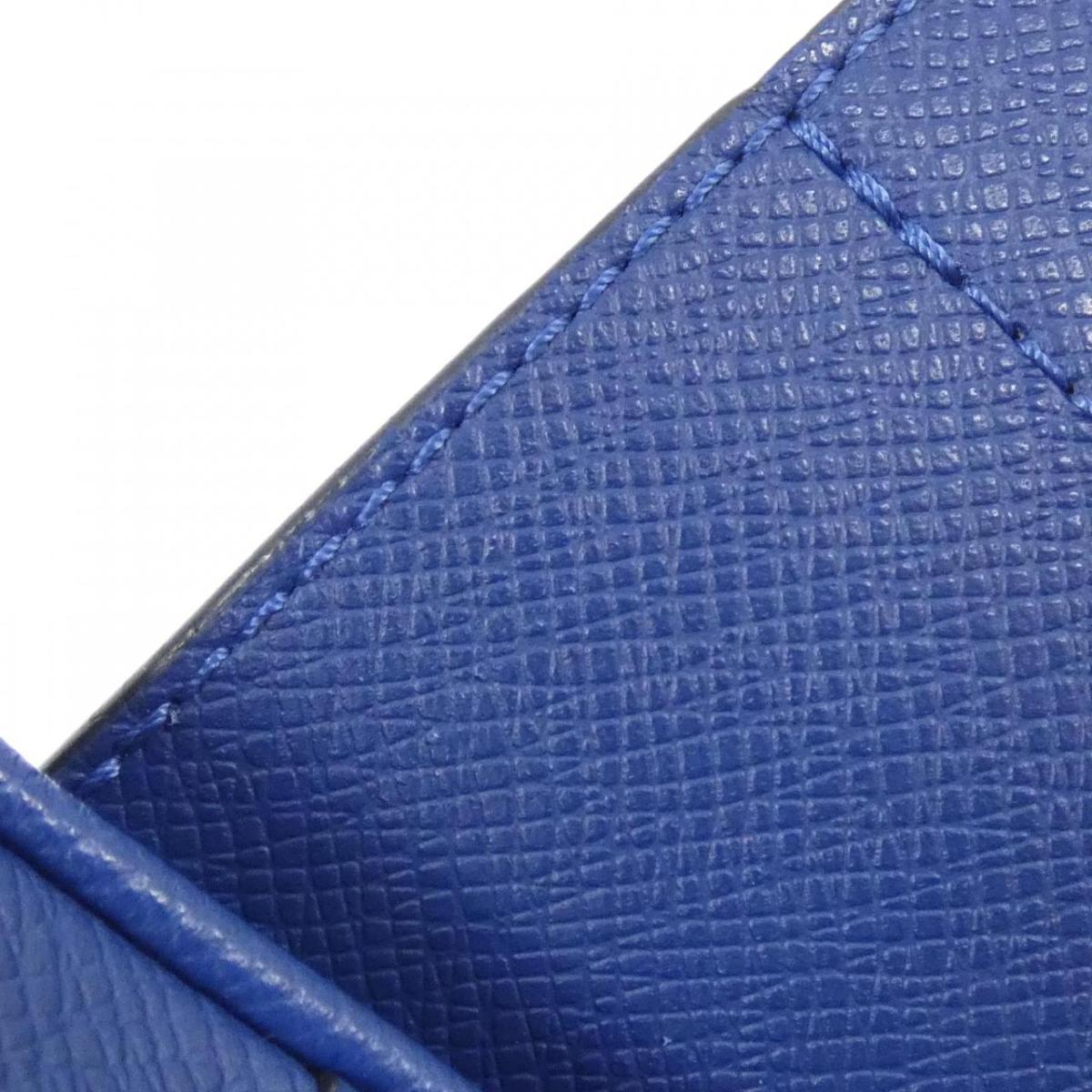 Louis Vuitton Taiga Outdoor M33455 Shoulder Bag