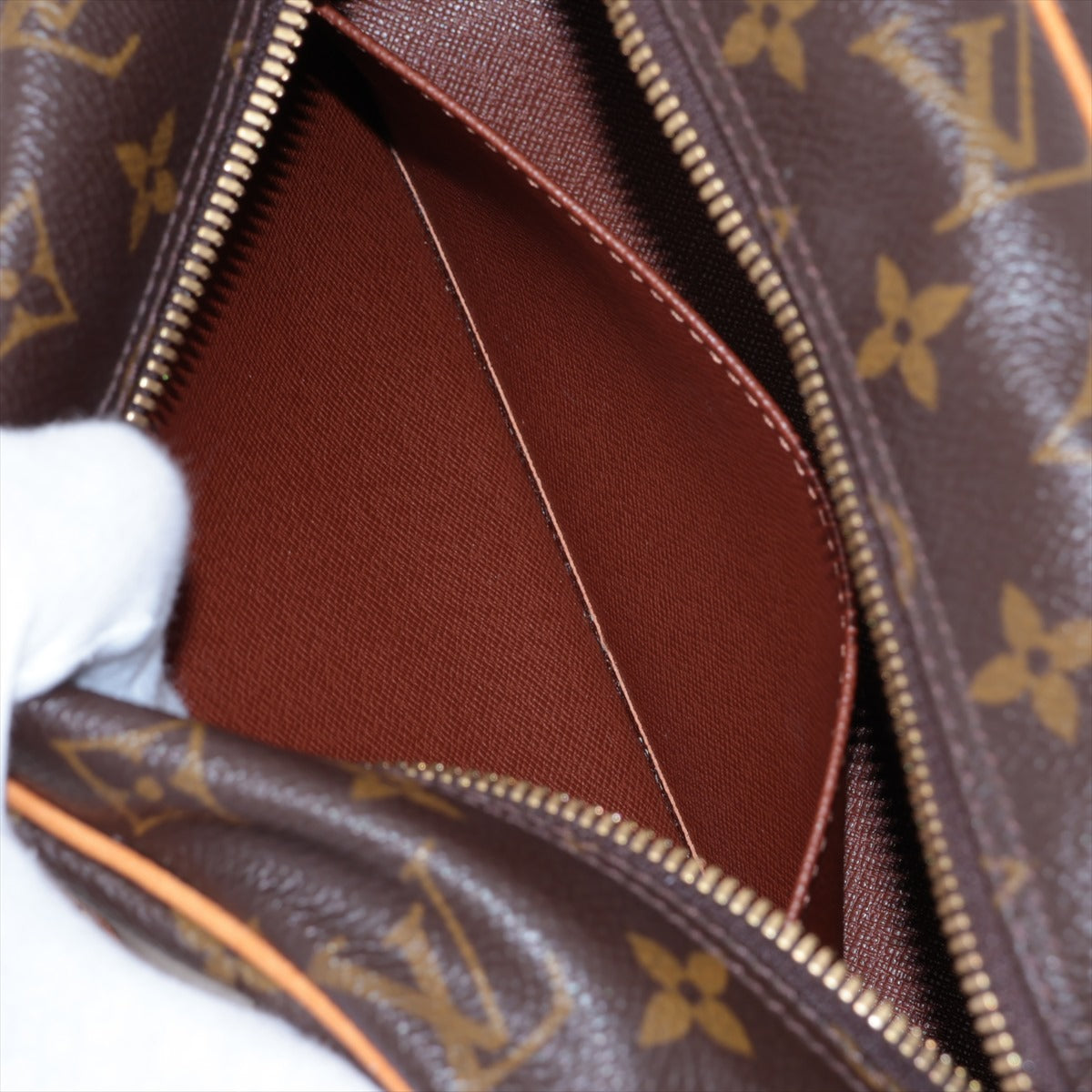 Louis Vuitton Monogram City MM M51182