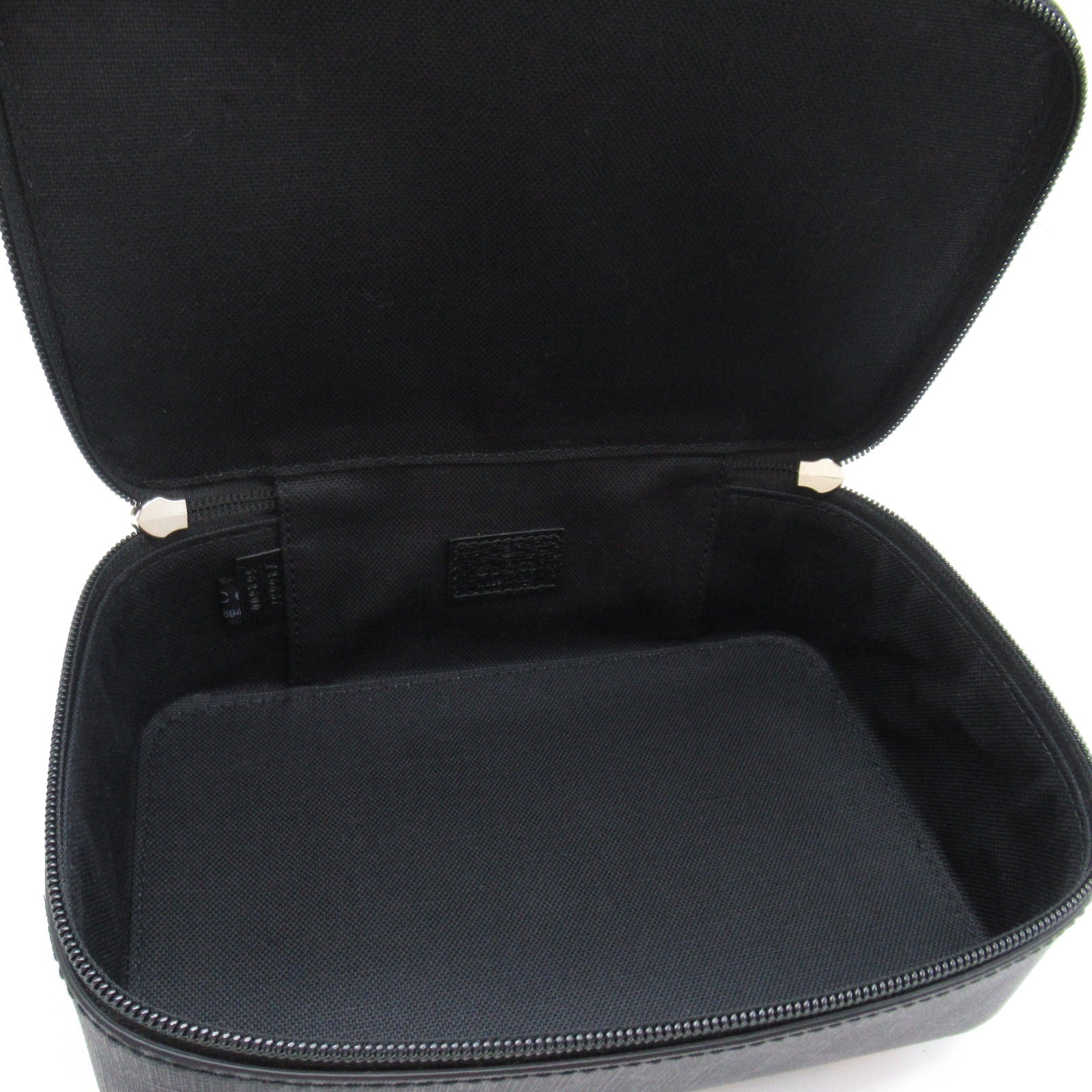Gucci Mini Pacg Cube Pouch Bag GG Supreme  Black 726657