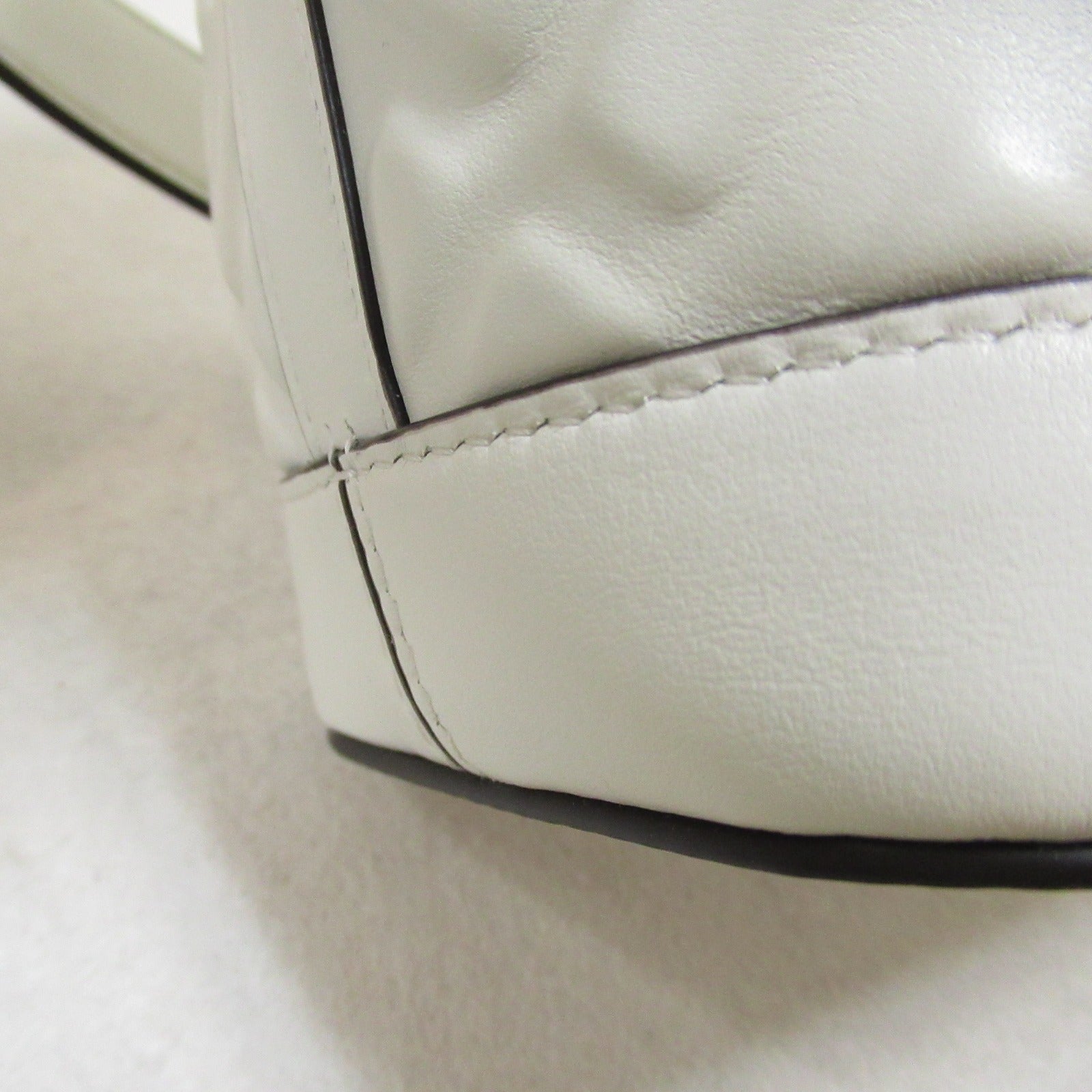 Fendi Fendi Mon Tresor 2w Shoulder Bag 2way Shoulder Bag Leather  White 8BS093ANWTF0QVL