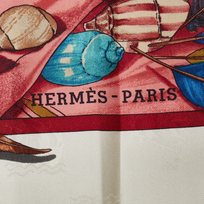 Hermes Carré 90 Christophe Colomb decouvre 1Amerique 12 Octobre 1492 Colombus SCalf Red Grey Multicolor Silk  Hermes