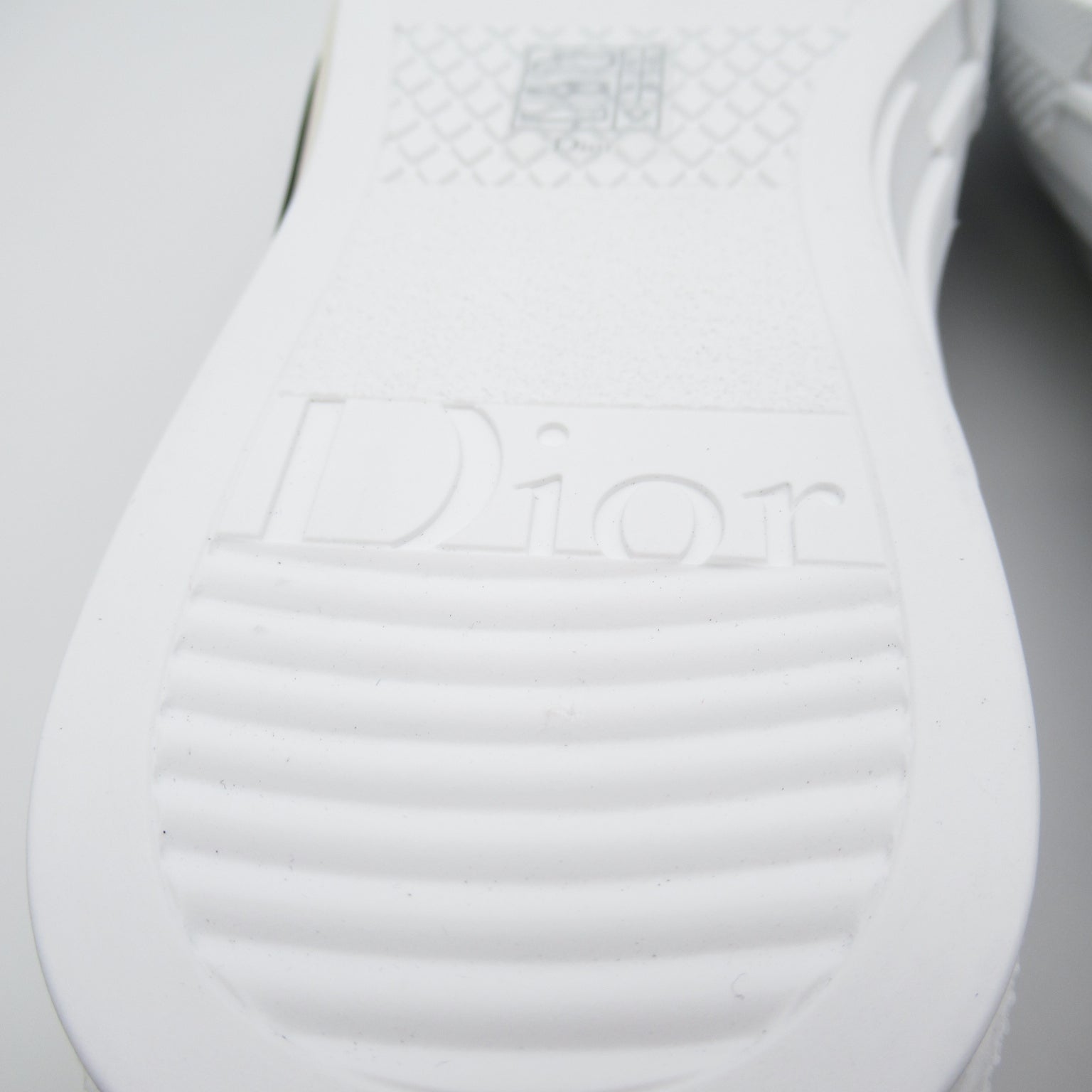 Dior Lock Cut Sneaker Shoes  Linen White 3SN249YJP06940