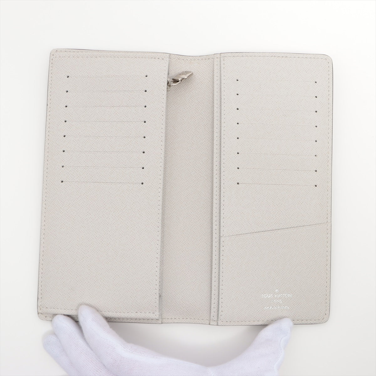 Louis Vuitton Taigaama Portfolio Braza M30298 Wallet