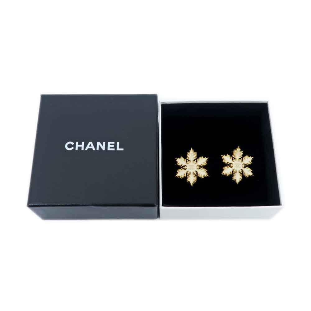 CHANEL Snow Crystal Earring 01A One Pair Coco Mark CC Mark Ivory G Accessoires
