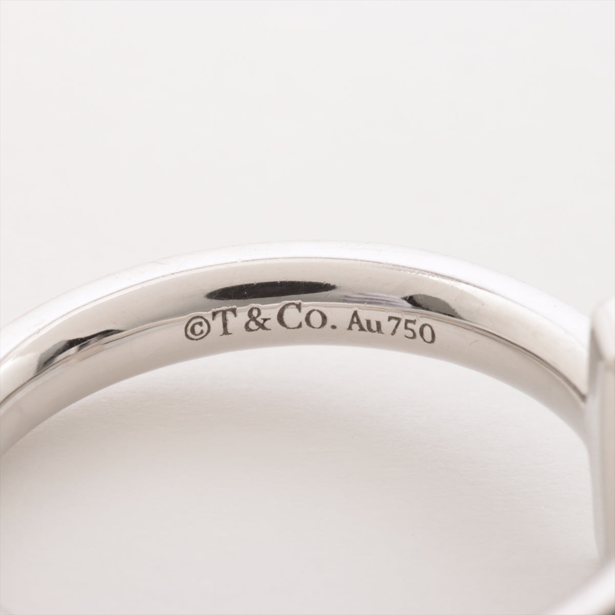 Tiffany T One Ring 750 (WG) 4.5g