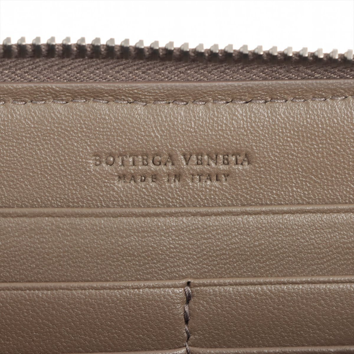 BOTEGAVENETA INTRACTED LEADER ROUND ZIP WALLET BEIJU  LOVE MARKET SHOP