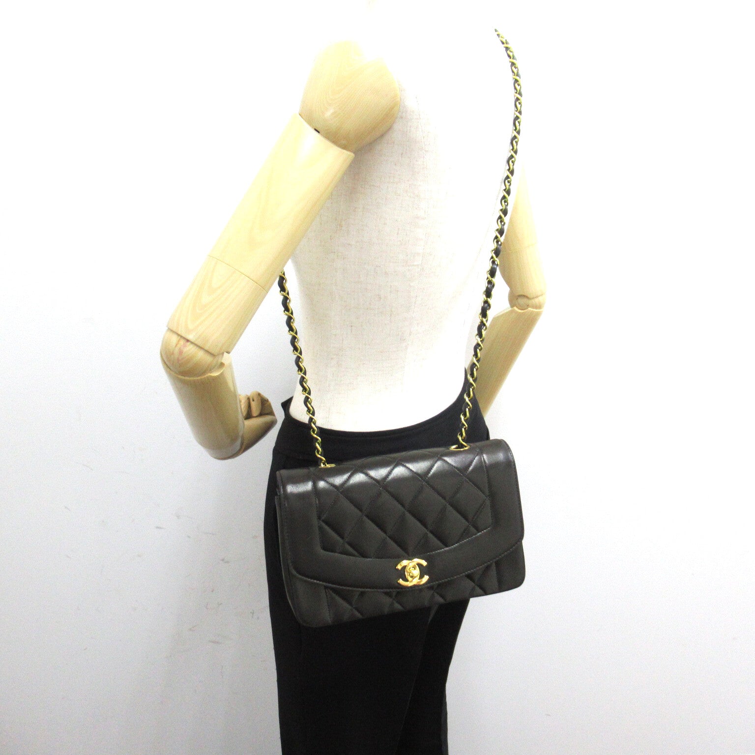 Chanel Chanel Diamond Chain Shoulder Bag  Black Ladies