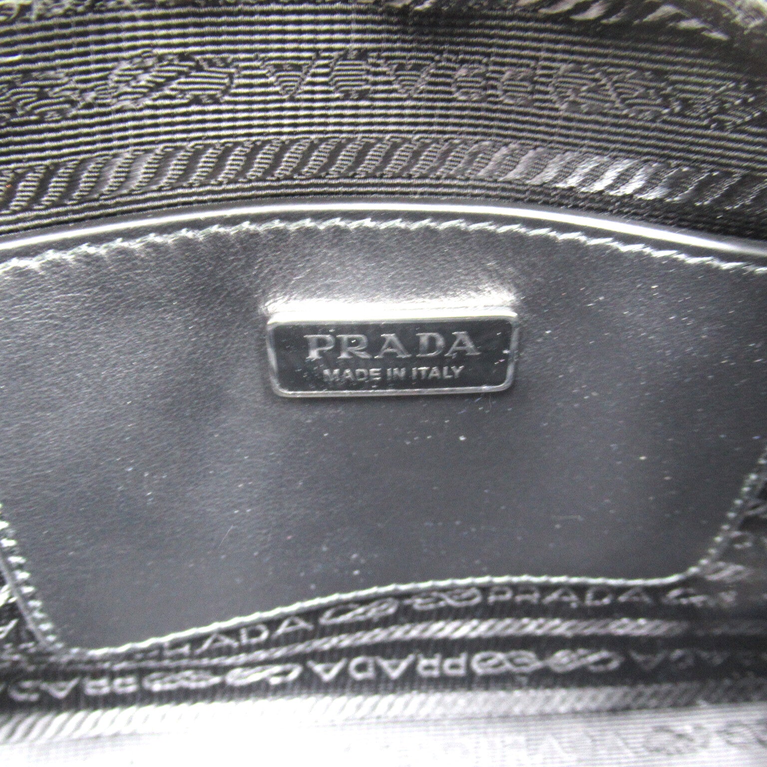Prada Shoulder Bag Shoulder Bag Sapphire Leather   Black 2VH1722FADF0002