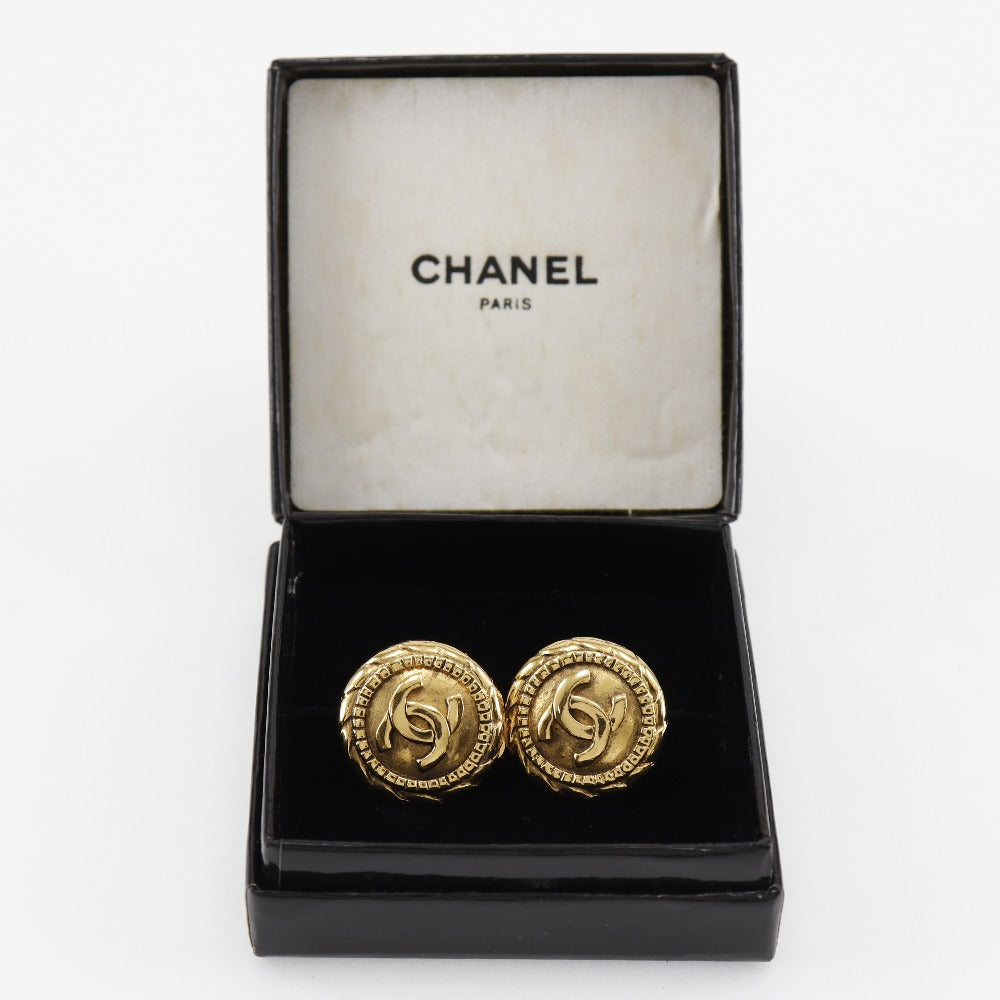 Chanel Chanel Earring G  French made 2398  17.2g   A-Rank Earring   &amp; Buy