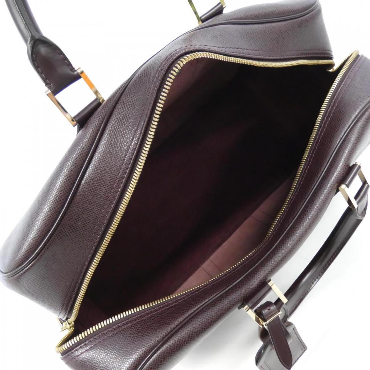 Louis Vuitton Taiga Kendal 47cm M30126 Boston Bag