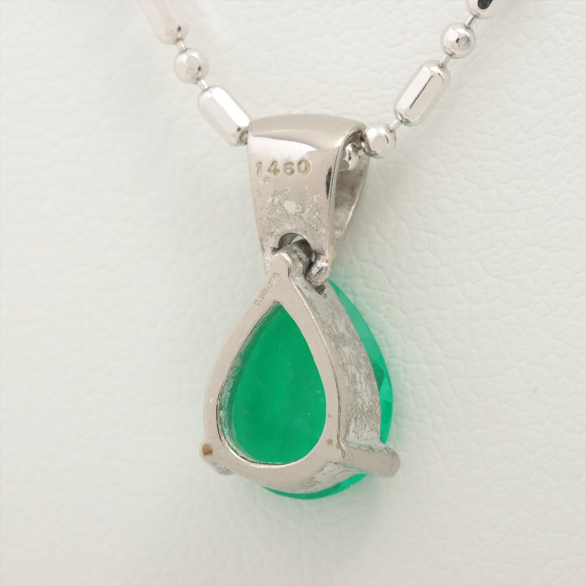 Emerald necklace P.WG750K18WG 7.2g 1.460 EVA