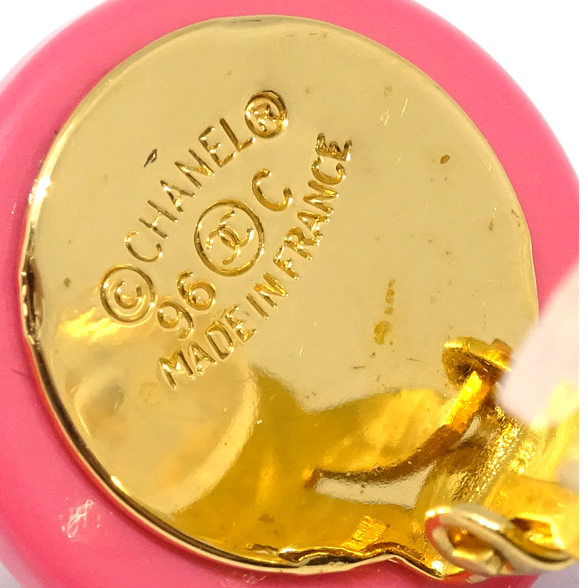 Chanel Boucles d'oreilles boutons à pince rose 96C