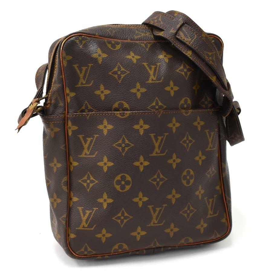 A Better Glimpse At The History of the Louis Vuitton Speedy Bag