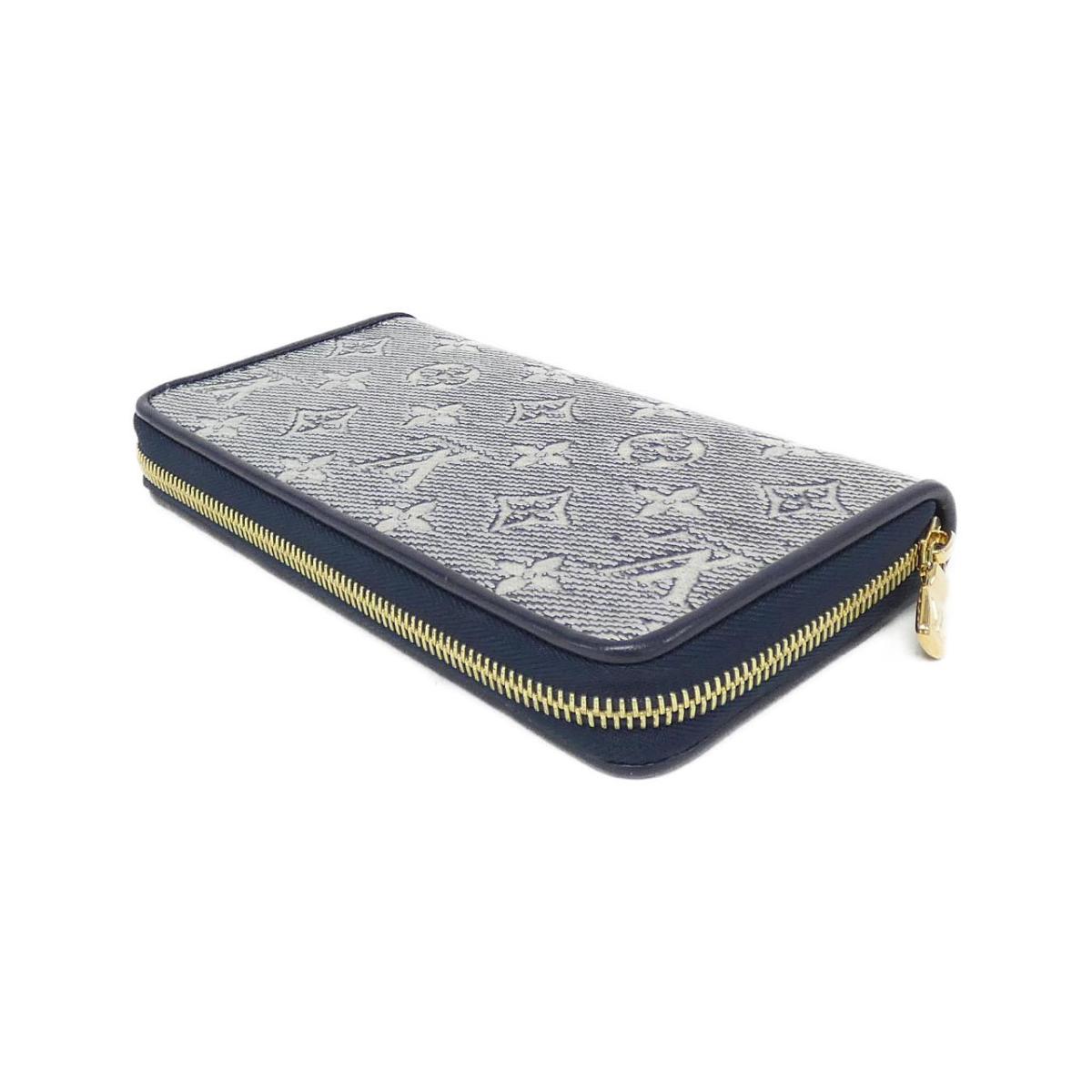 Louis Vuitton Monogram Laminated Jacquard Zippy Wallet M82468 Wallet