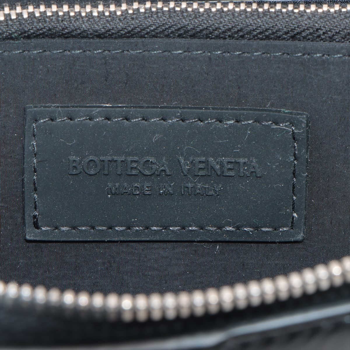 Bottega Veneta Maxine Introduction 皮革圓形錢包 黑色