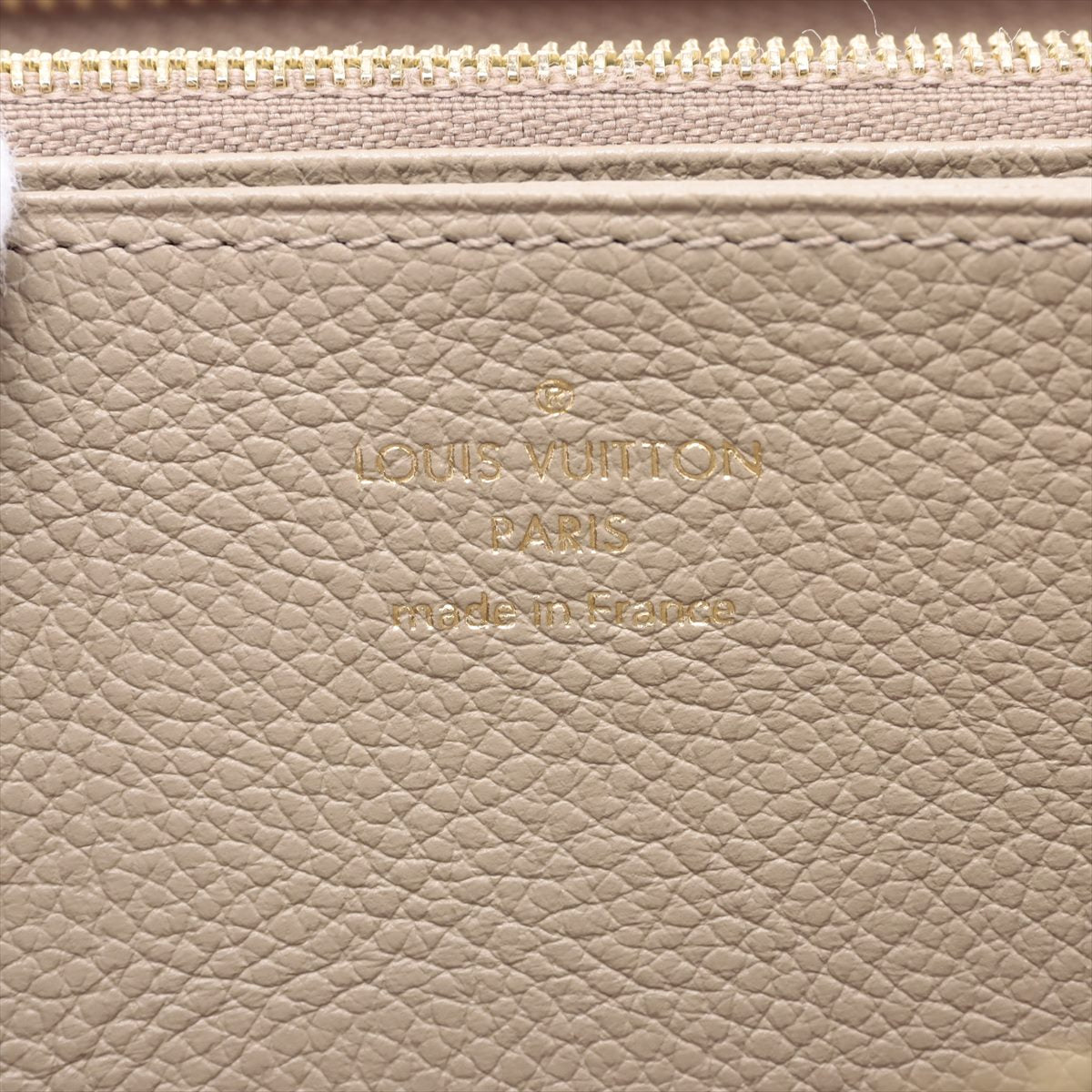 Louis Vuitton Monogram Amplant  Wallet M69034 Tour Trail Round Zip Wallet