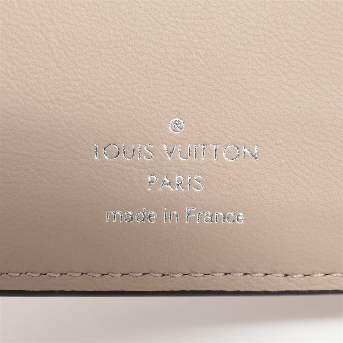 Louis Vuitton Machina Portefolio Clear M80817 Gale Compact Wallet