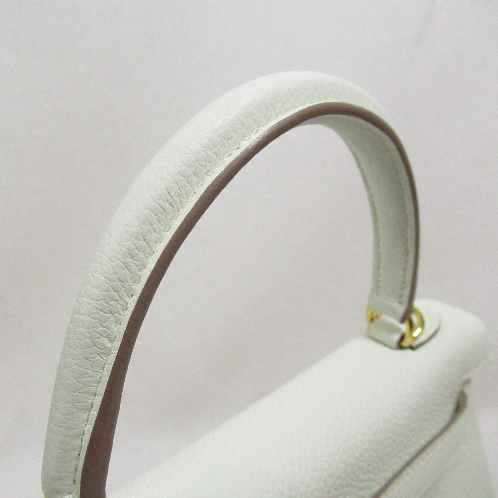 Hermes Hermes Kelly 25 Handbag In-Shift Handbag Handbag Leather Togo  White