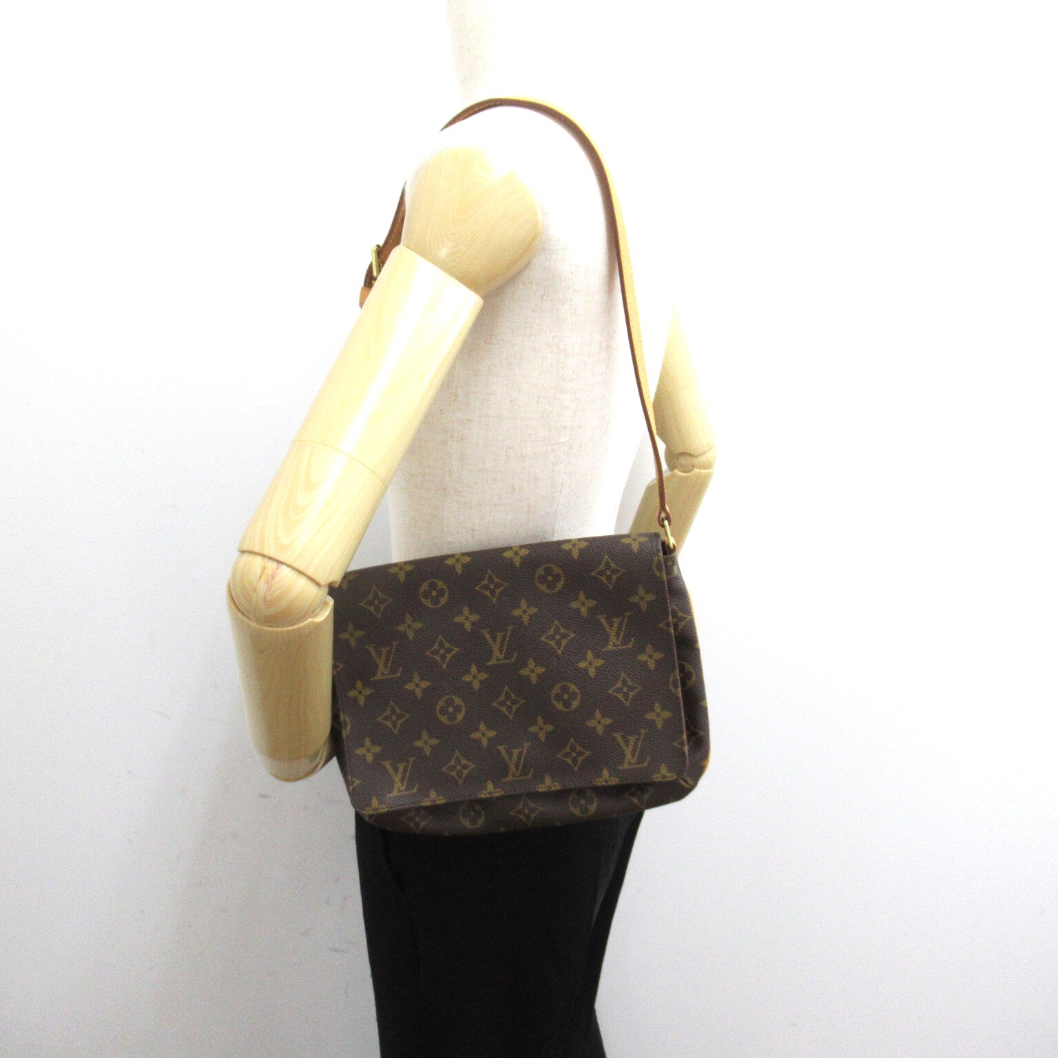 Louis Vuitton Musette Tango Short Shoulder Bag Shoulder Bag PVC Coated Canvas Monogram  Brown M51257