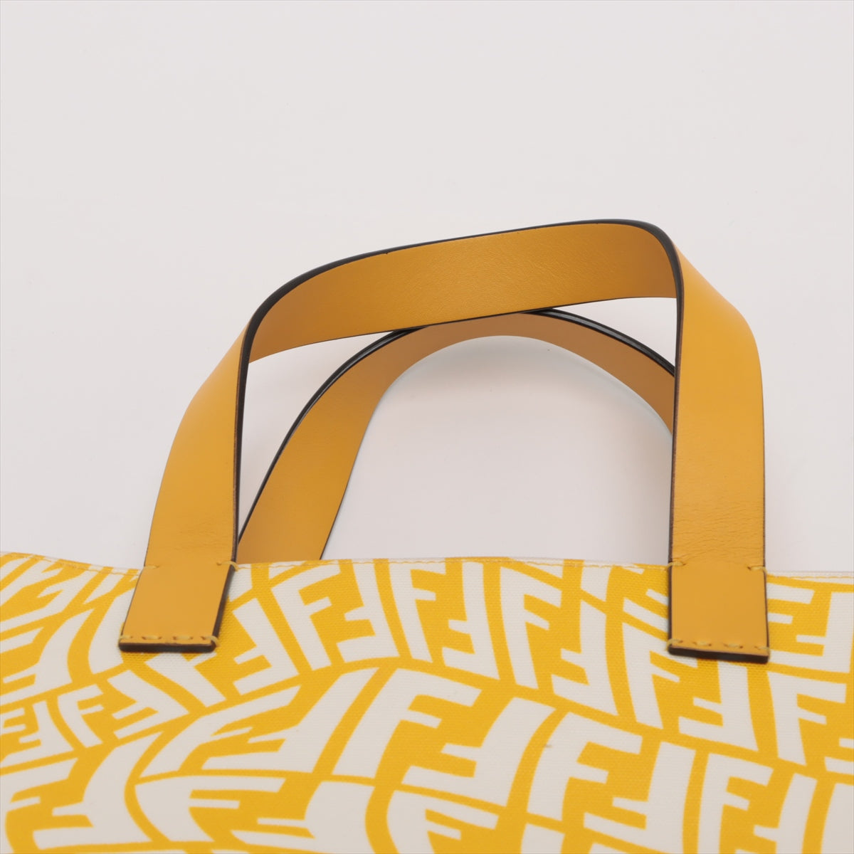 Fendi Zucca PVC 皮革手提包黃色 8BH357 Fondi