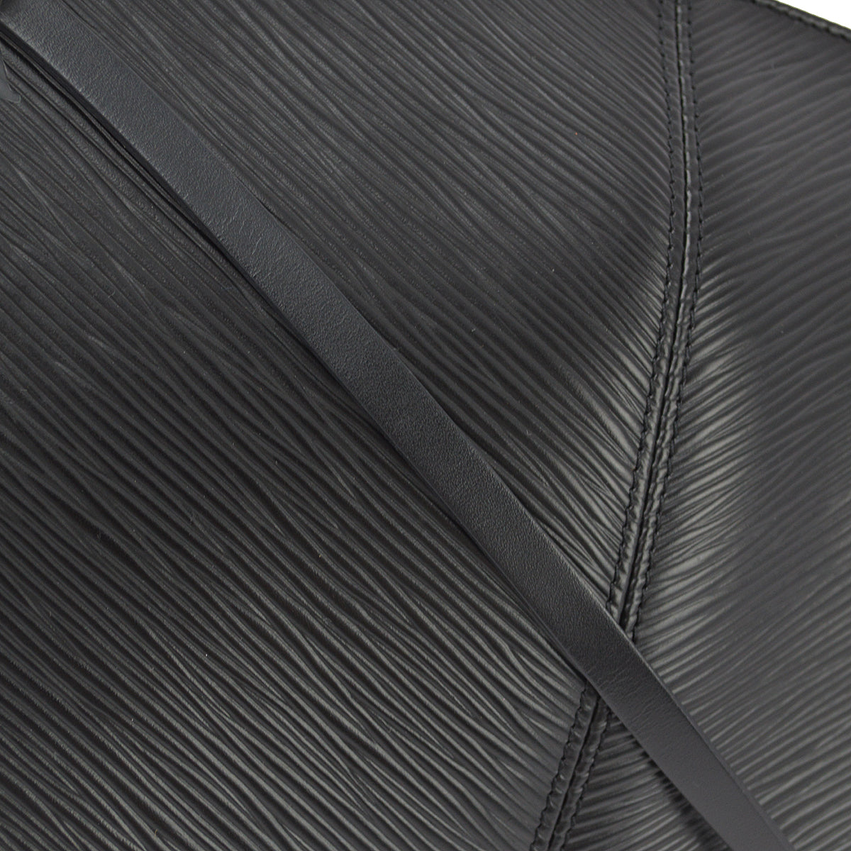 Louis Vuitton 1999 Black Epi Pochette Demi-lune Handbag M52622