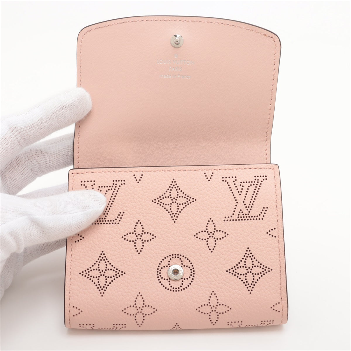 Louis Vuitton Machina Portfolio Yulis Compact M62541 Rose Jasmine Compact Wallet