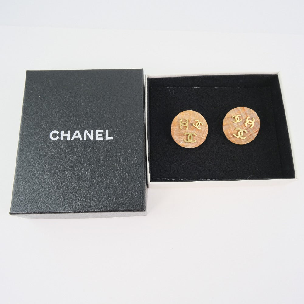 Chanel Chanel Coco Mark Earring S  G  Beige 94P  15.0g Coco Mark  A-Rank Earring Shell