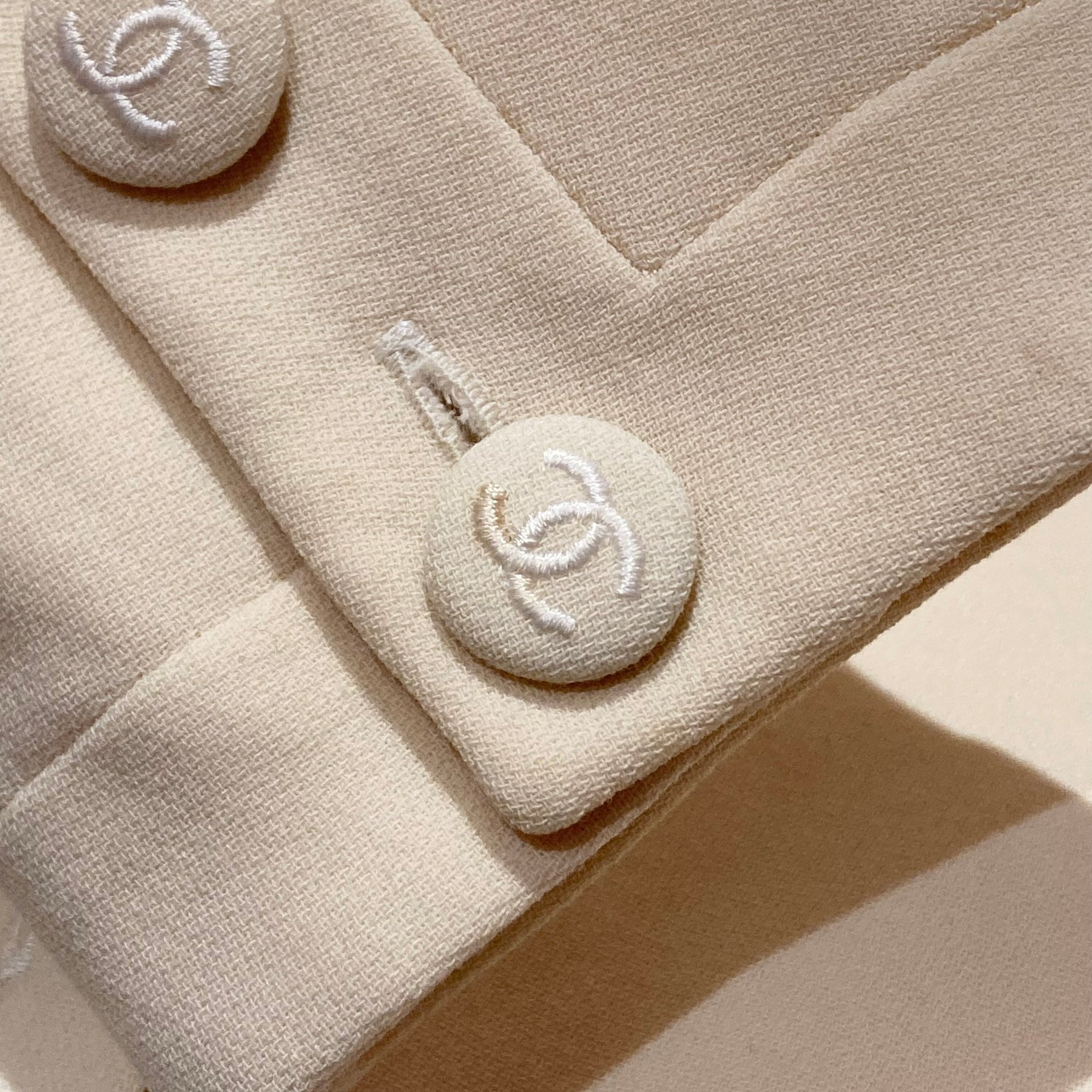 Chanel 1993 jacket skirt suit 