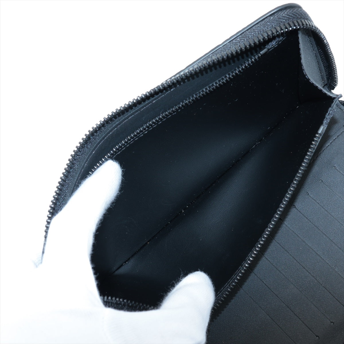 Louis Vuitton  Zippie Wallet Vertical M69047 Noneir Round Zip Wallet