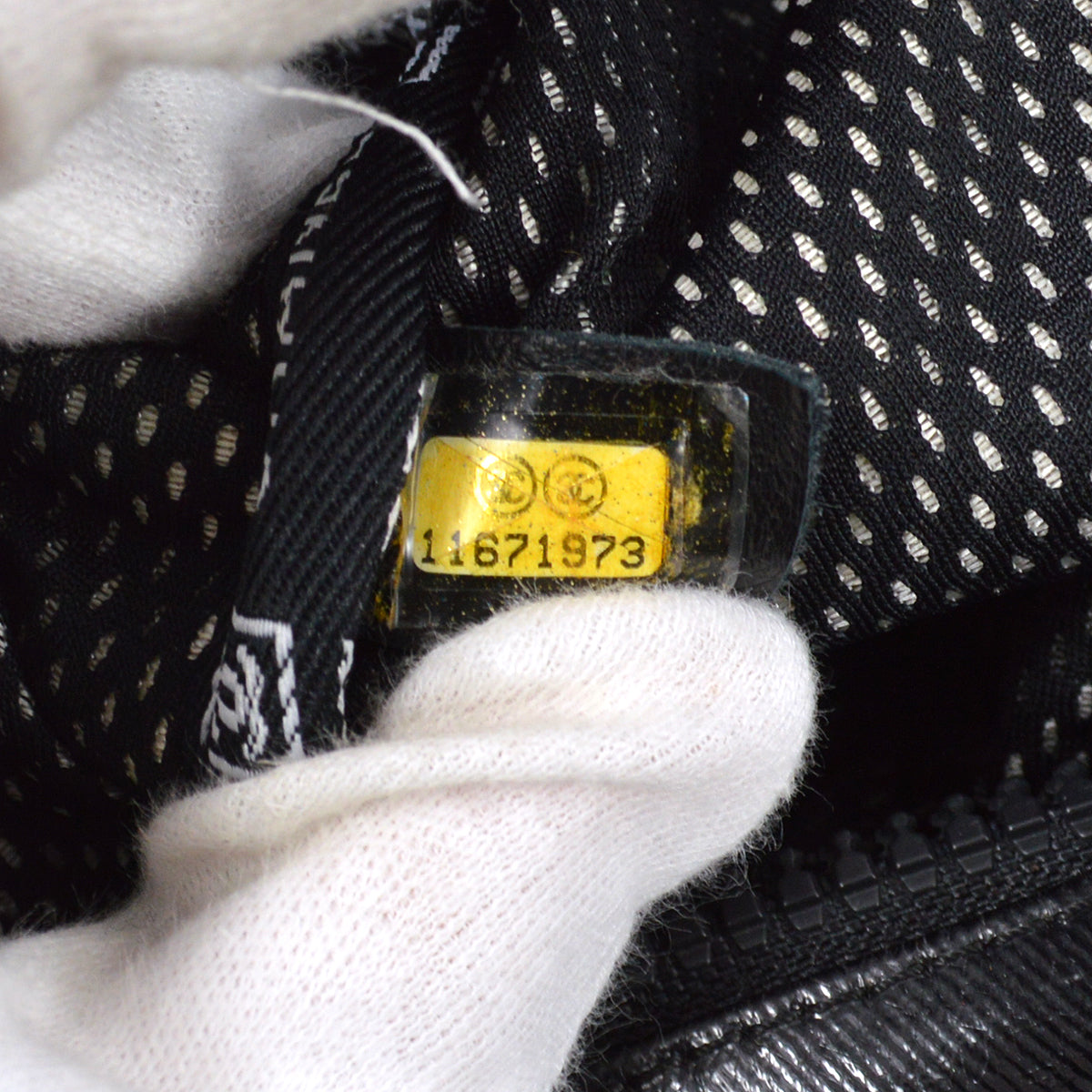 Chanel 黑色乙烯基運動系列行李箱健身包