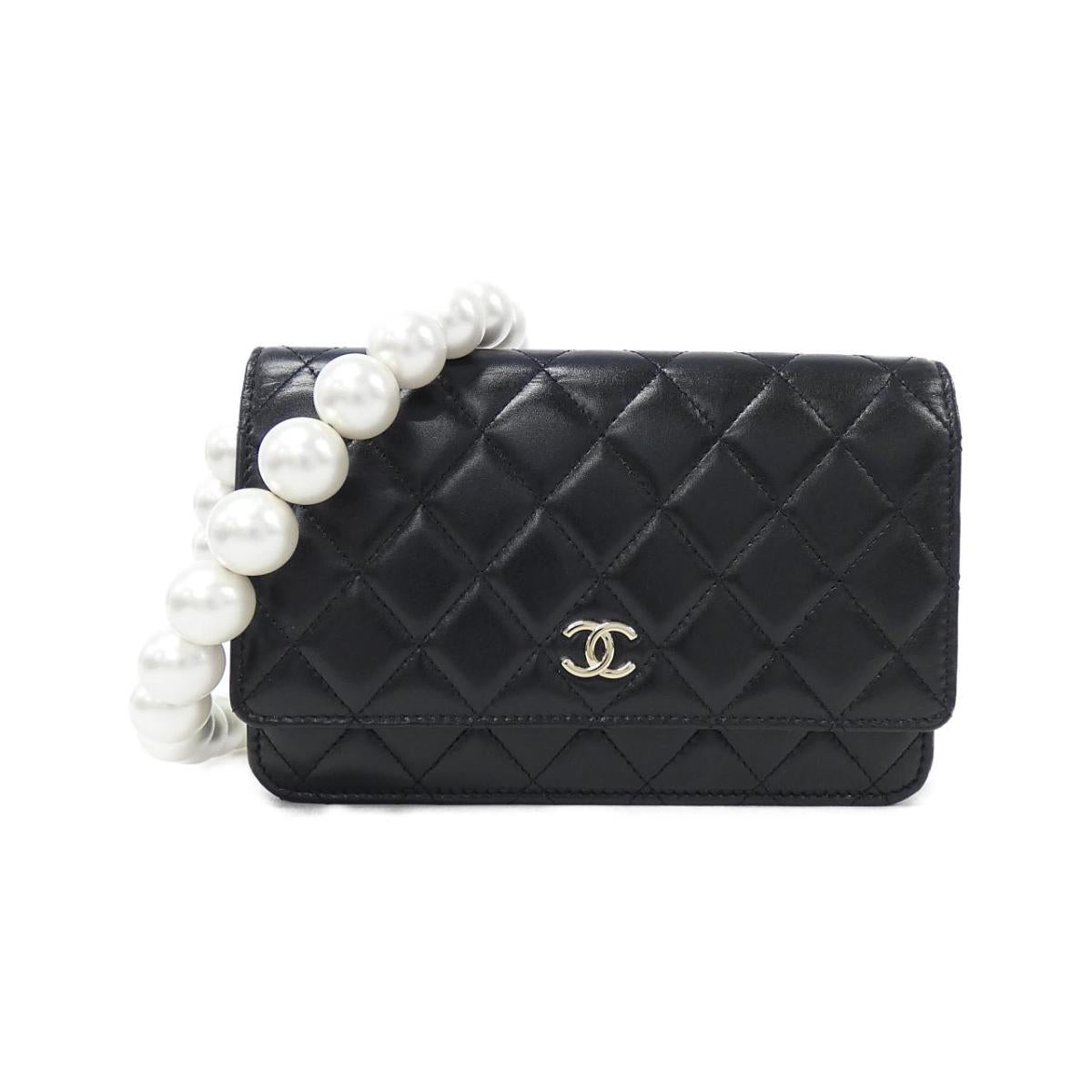 Chanel AP1841 Chain Wallet