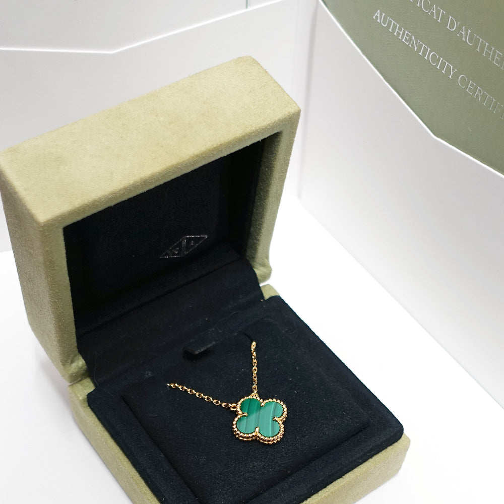 VAN CLEEF &amp; ARPELS Van Cleef &amp; Arpels K18YG Vintage Alhambra Necklace Malacite Green 750YG Jewelry Vintage Weda